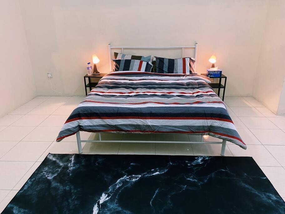 Spacious Cozy Lakeville Homestay 4 Bedrooms All With Aircond 세리 이스칸다르 외부 사진